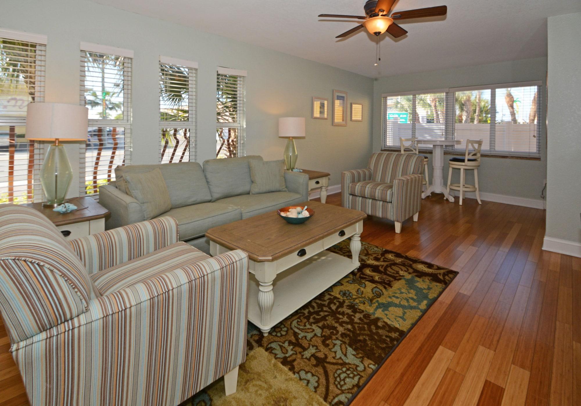 Westwinds Waterfront Resort St. Pete Beach Bagian luar foto