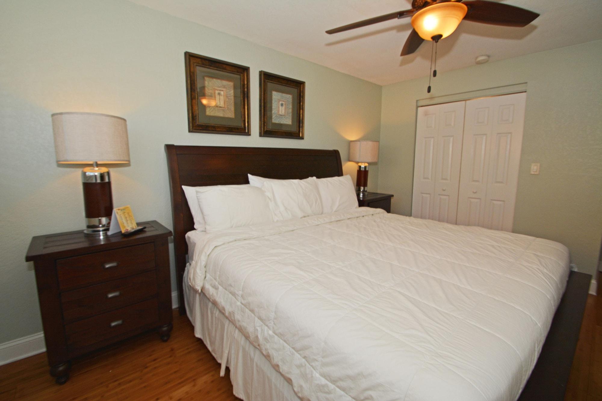 Westwinds Waterfront Resort St. Pete Beach Bagian luar foto