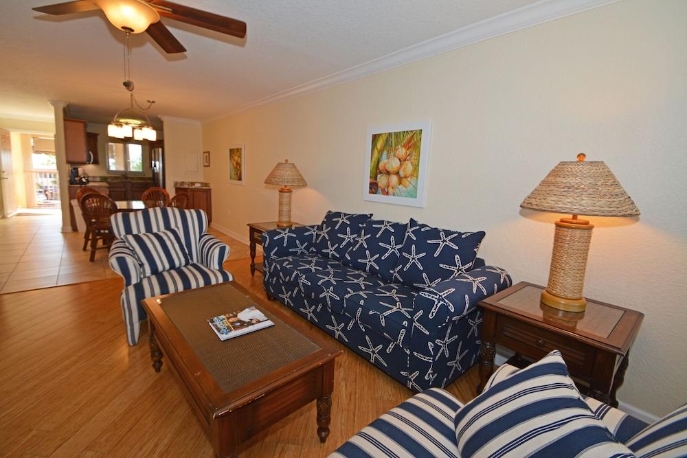 Westwinds Waterfront Resort St. Pete Beach Bagian luar foto