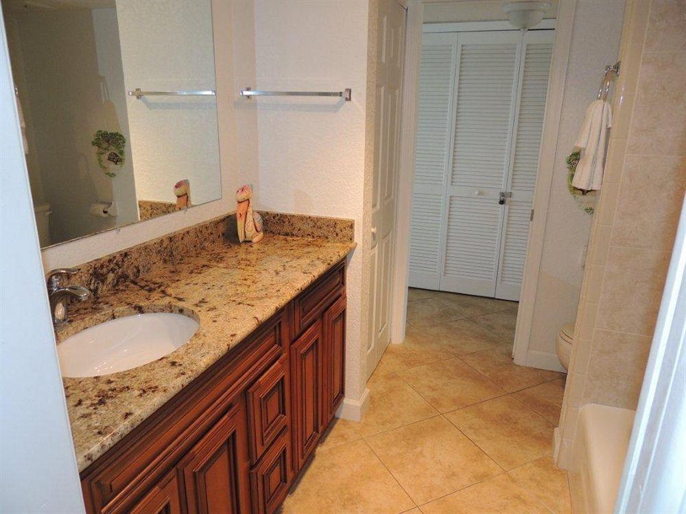 Westwinds Waterfront Resort St. Pete Beach Bagian luar foto