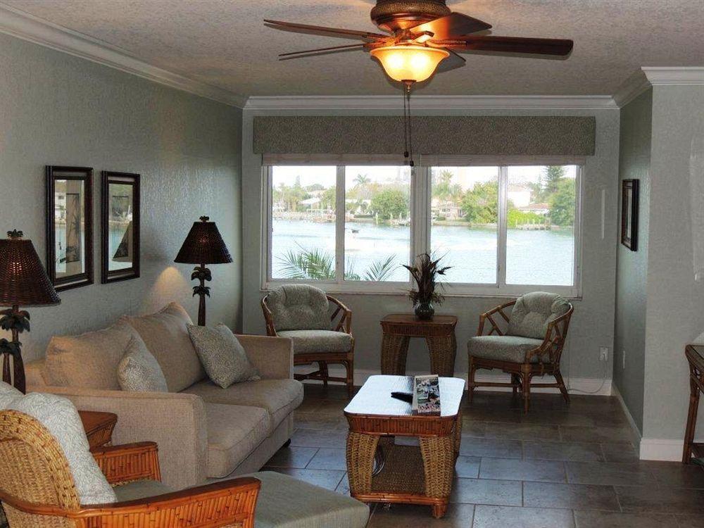 Westwinds Waterfront Resort St. Pete Beach Bagian luar foto