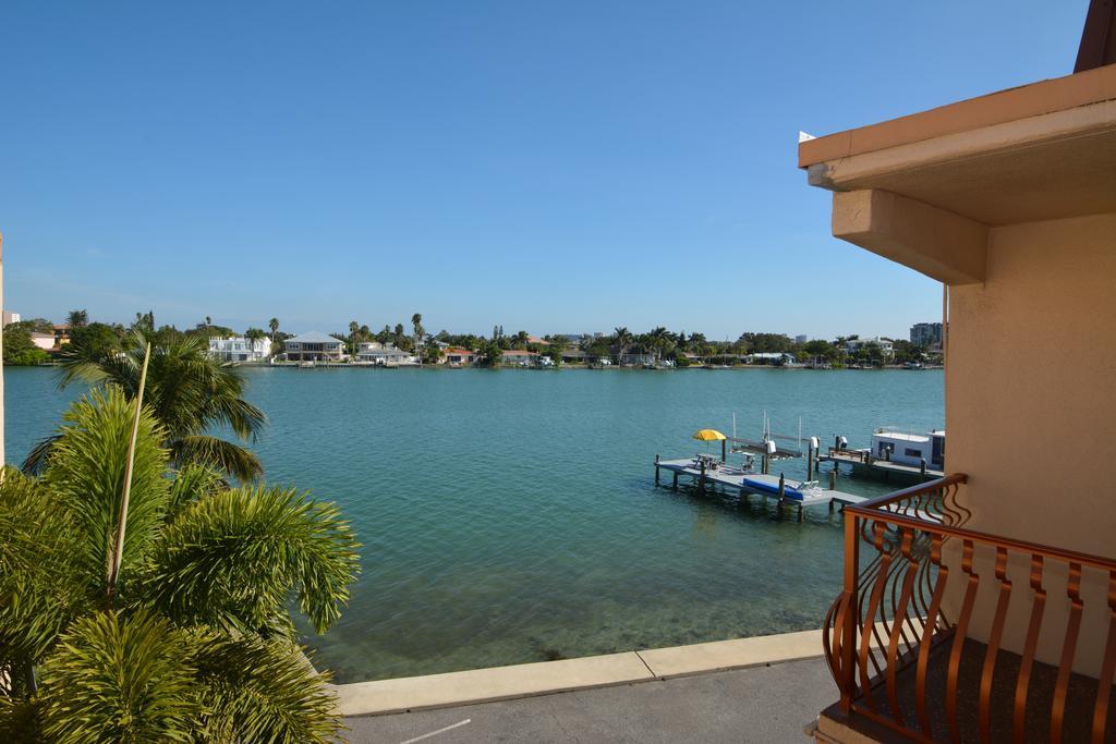 Westwinds Waterfront Resort St. Pete Beach Bagian luar foto