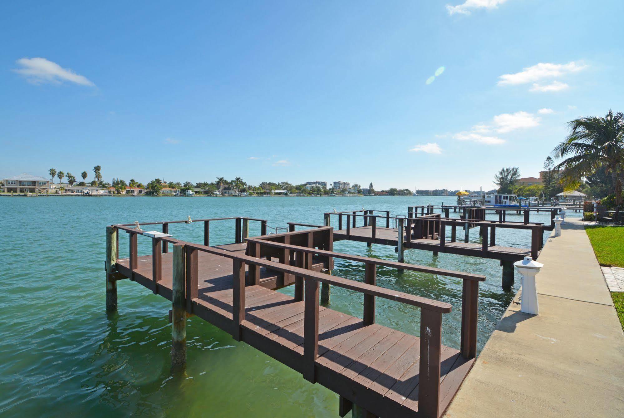 Westwinds Waterfront Resort St. Pete Beach Bagian luar foto